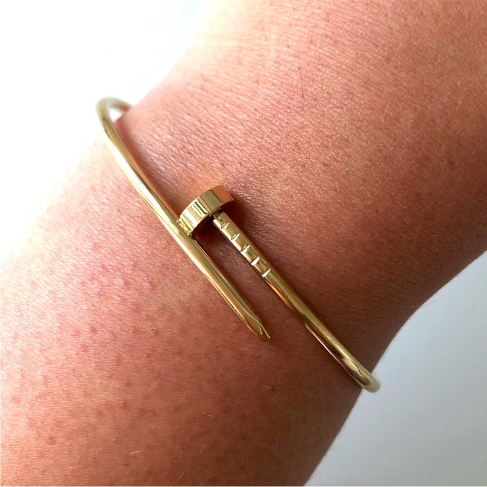 Small Model Nail Gold Bracelet